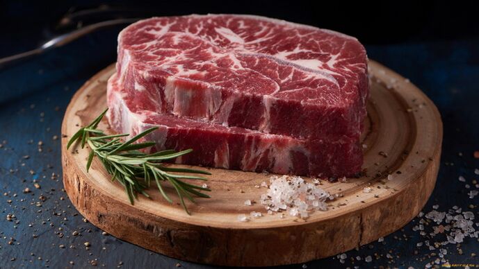 La carne è una fonte di proteine ​​per la normale spermatogenesi negli uomini